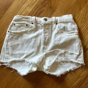 Levi 501’s size 27